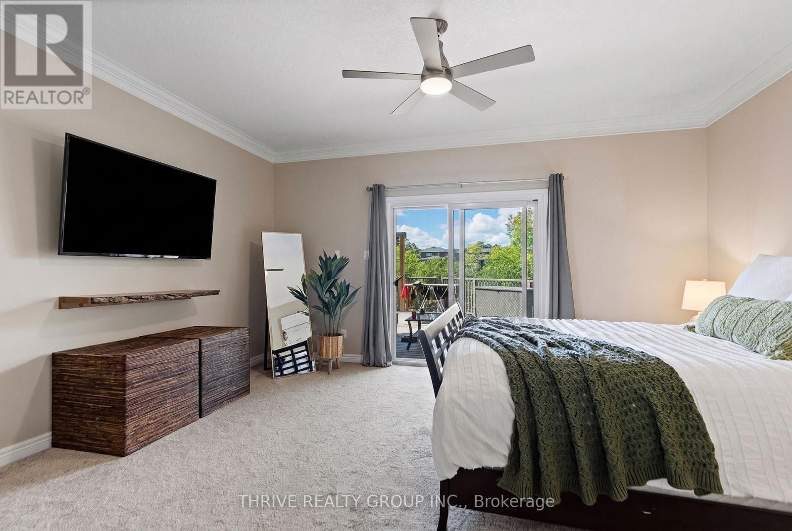 1193 THORNLEY STREET - 19