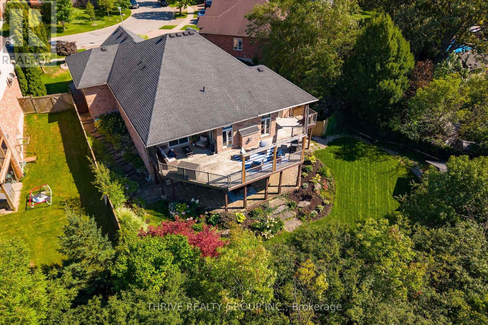 1193 THORNLEY STREET - Image 37