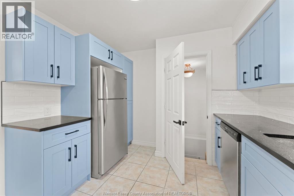 1905 NORFOLK STREET - 11