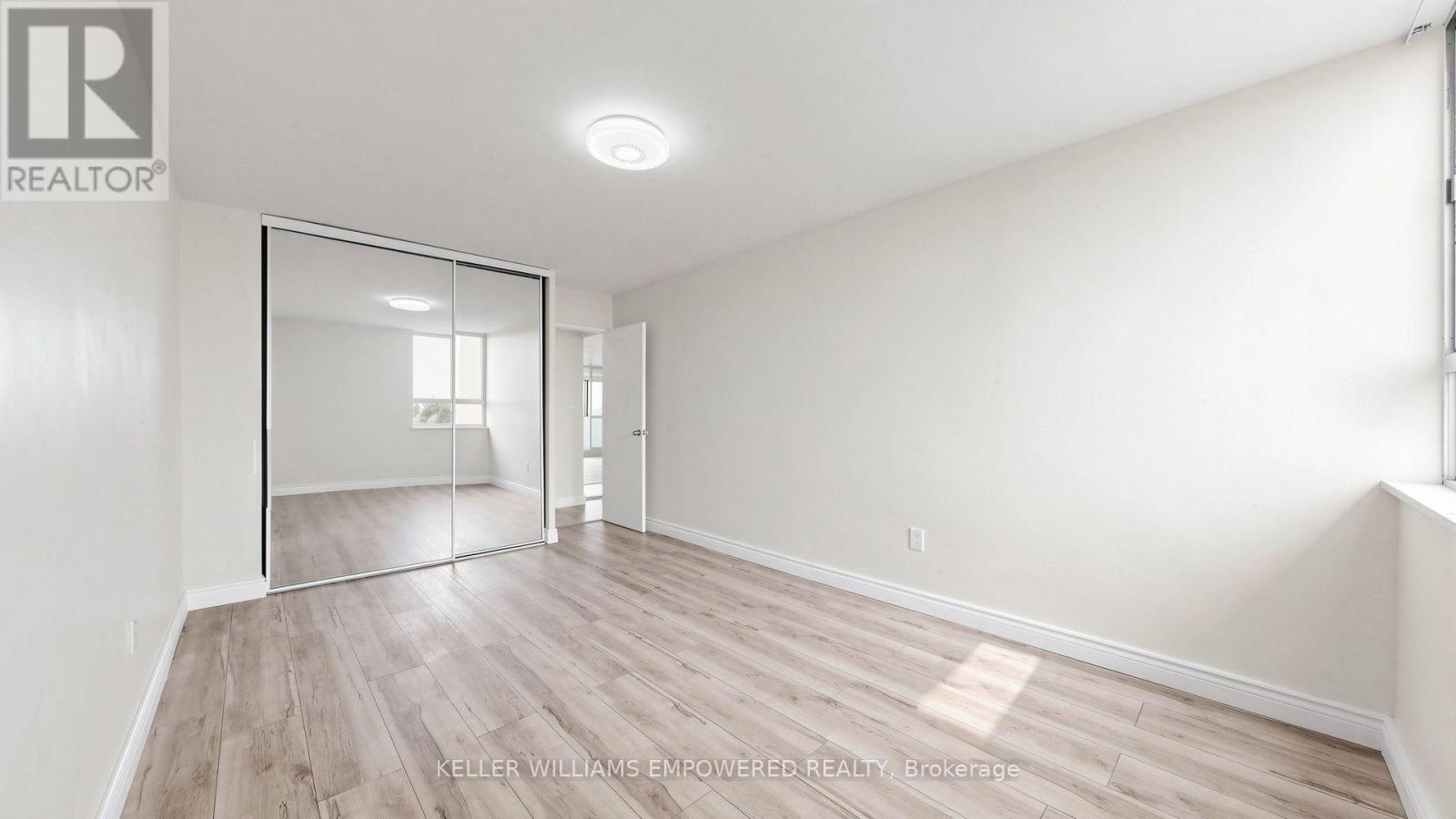 #2312 1 MASSEY SQUARE - Image 26