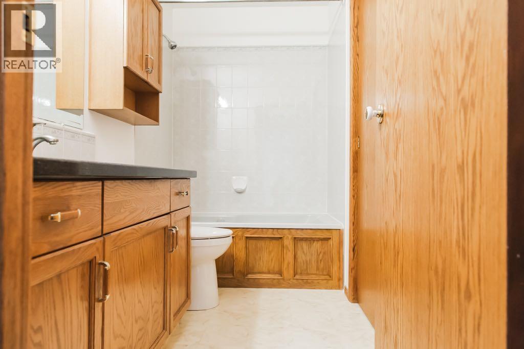 10610 Michaelis Boulevard - 19
