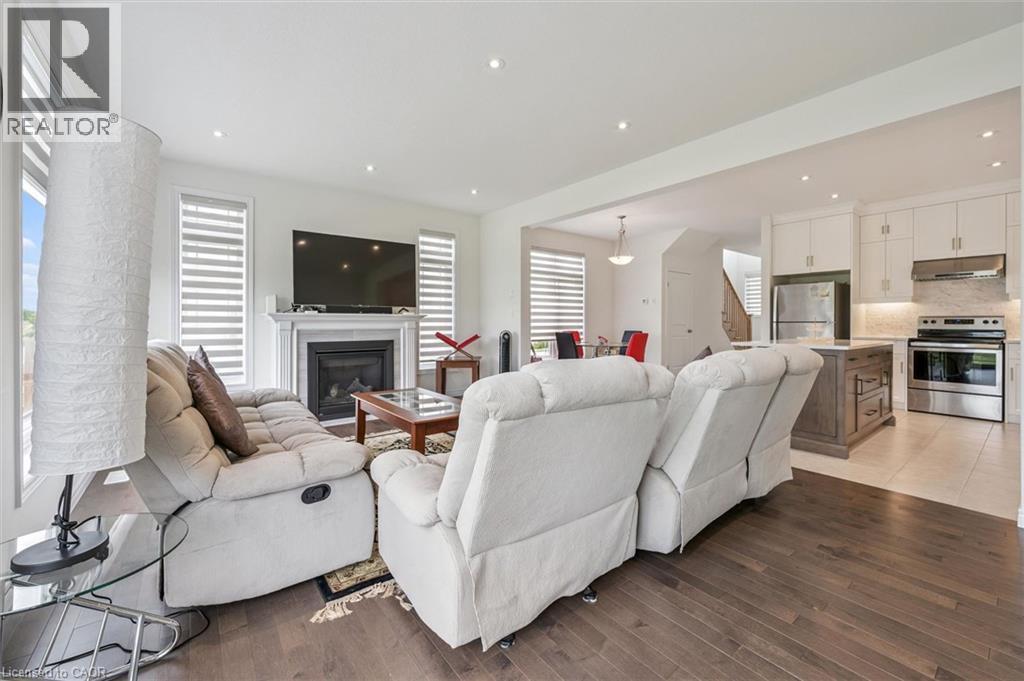 153 RIVERTRAIL Avenue - Image 19
