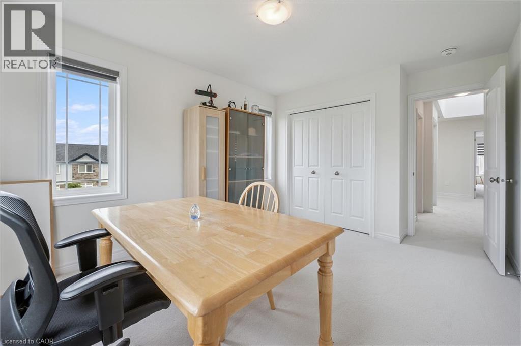 153 RIVERTRAIL Avenue - Image 28