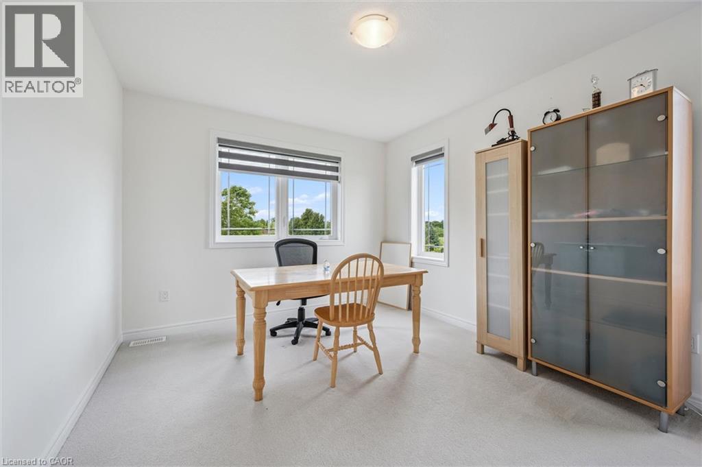 153 RIVERTRAIL Avenue - Image 27