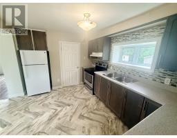 2 Eighteenth Avenue thumbnail 14