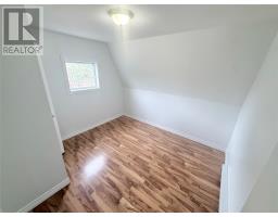 2 Eighteenth Avenue thumbnail 22