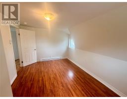 2 Eighteenth Avenue thumbnail 23