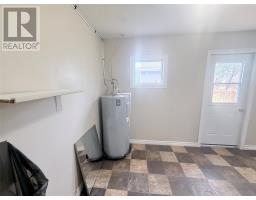 2 Eighteenth Avenue thumbnail 34