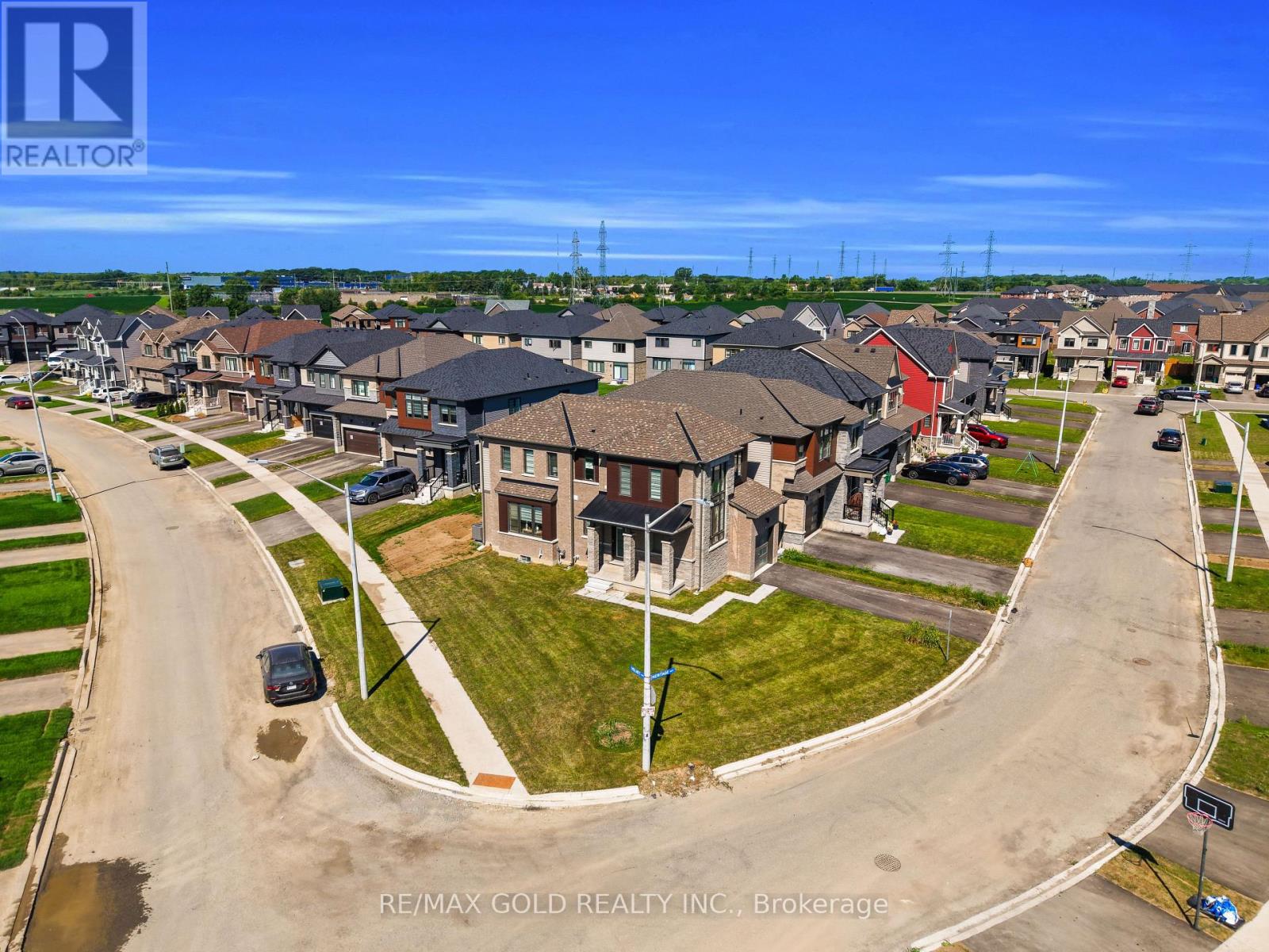25 HERITAGE WAY - 42