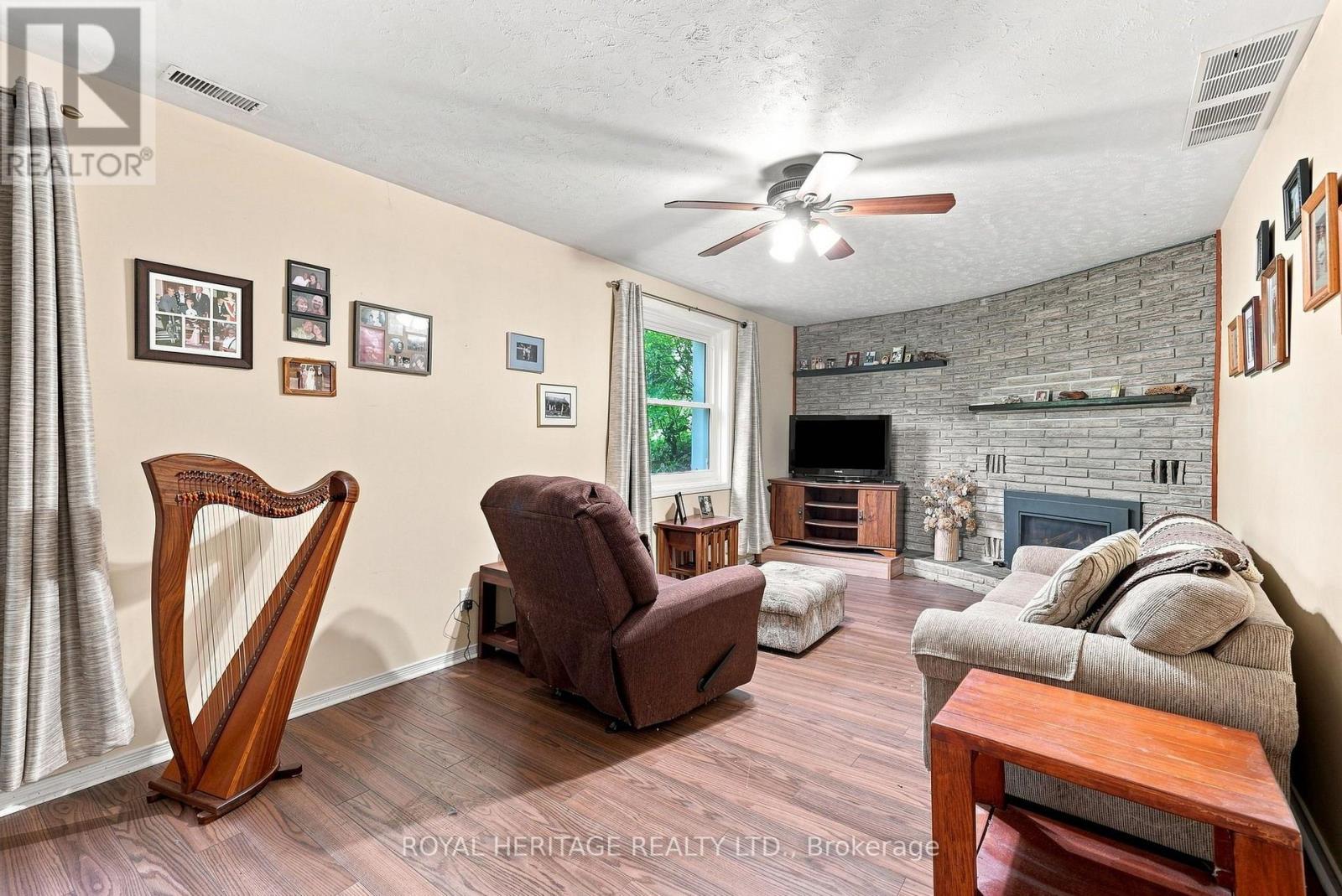 19A PARK STREET E - Image 12