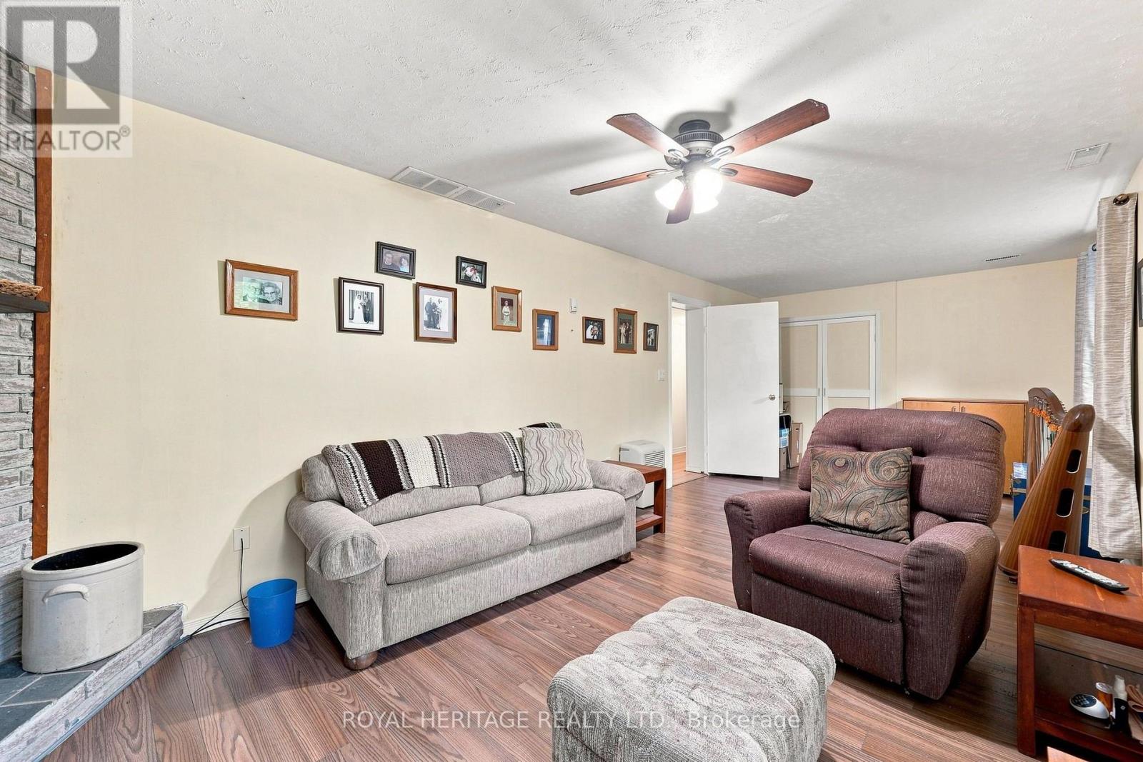 19A PARK STREET E - 15