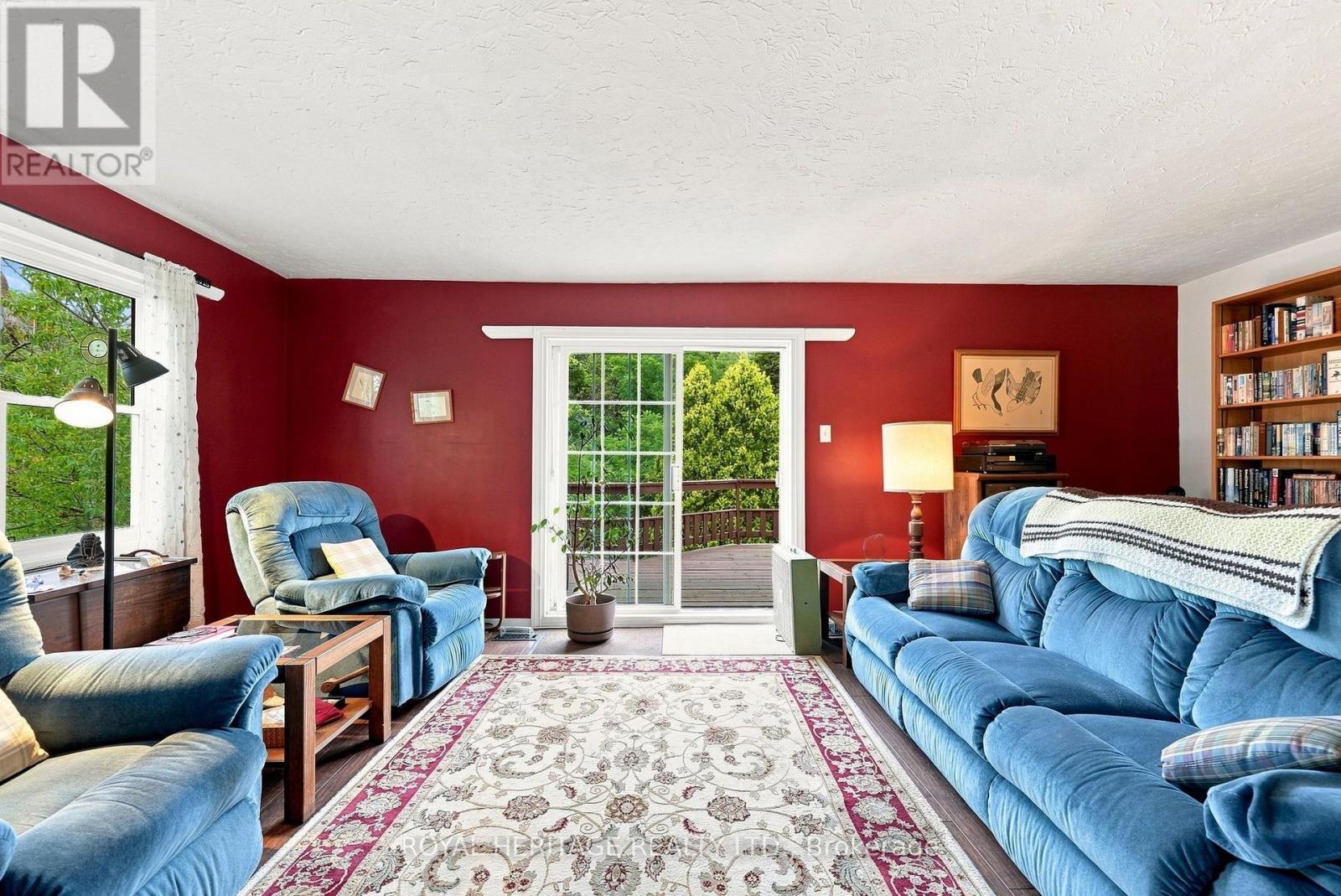 19A PARK STREET E - Image 9