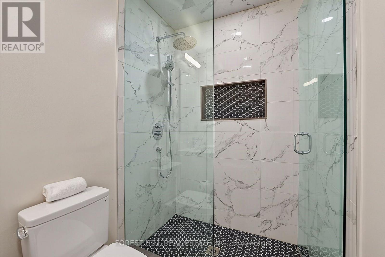 87 THURSFIELD CRESCENT - Image 29