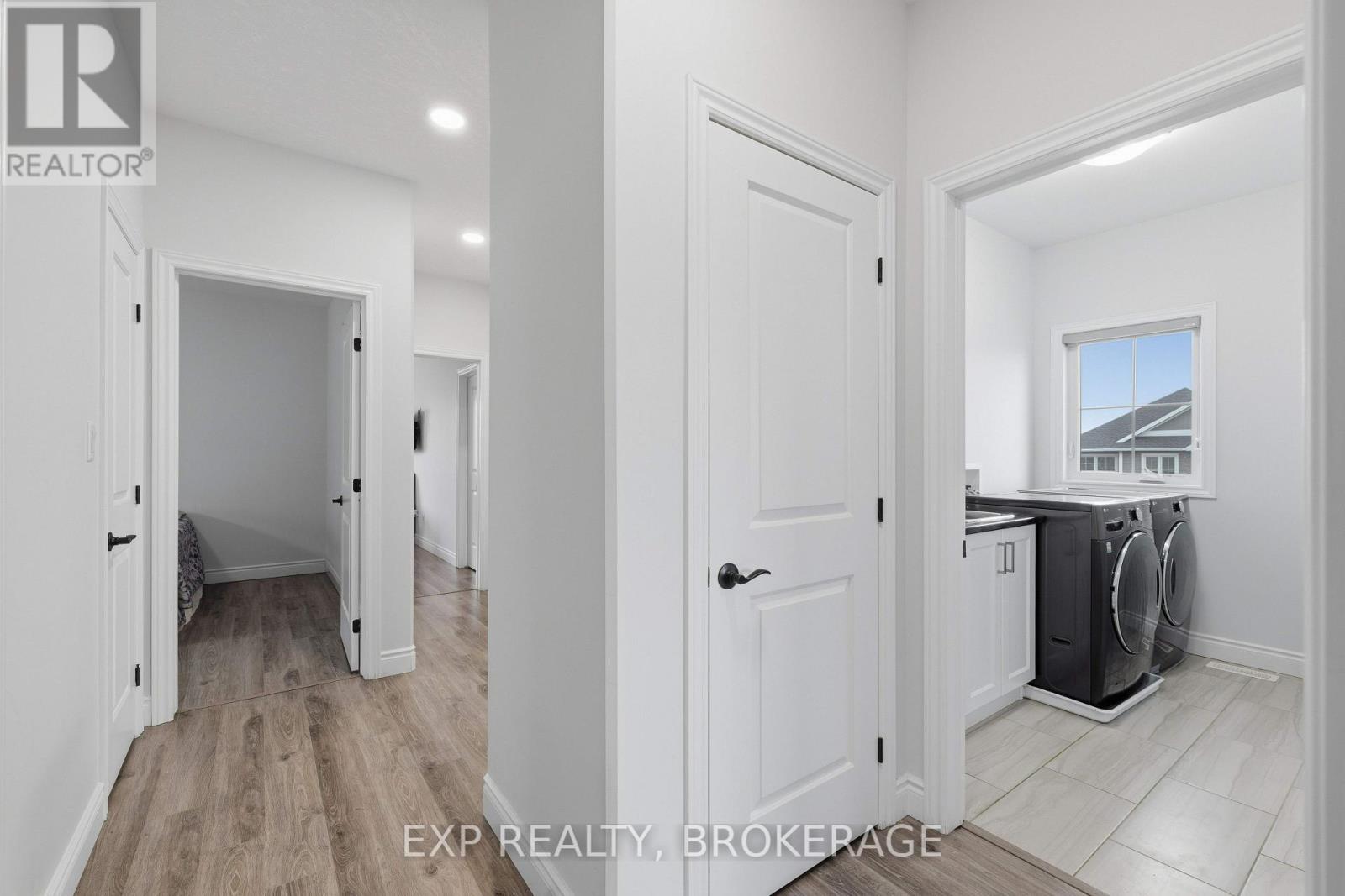 502 BETH CRESCENT - Image 25