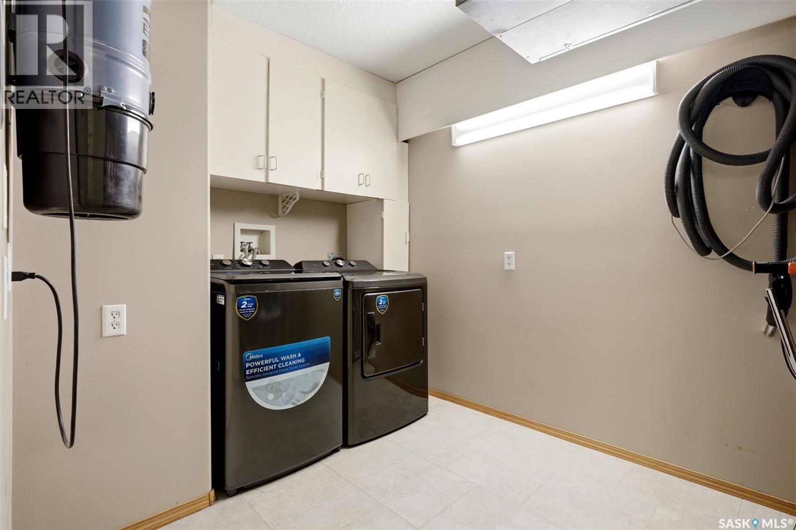#210 2550 25th AVENUE - 26
