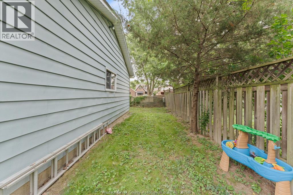 1776 GLENDALE AVENUE - Image 32