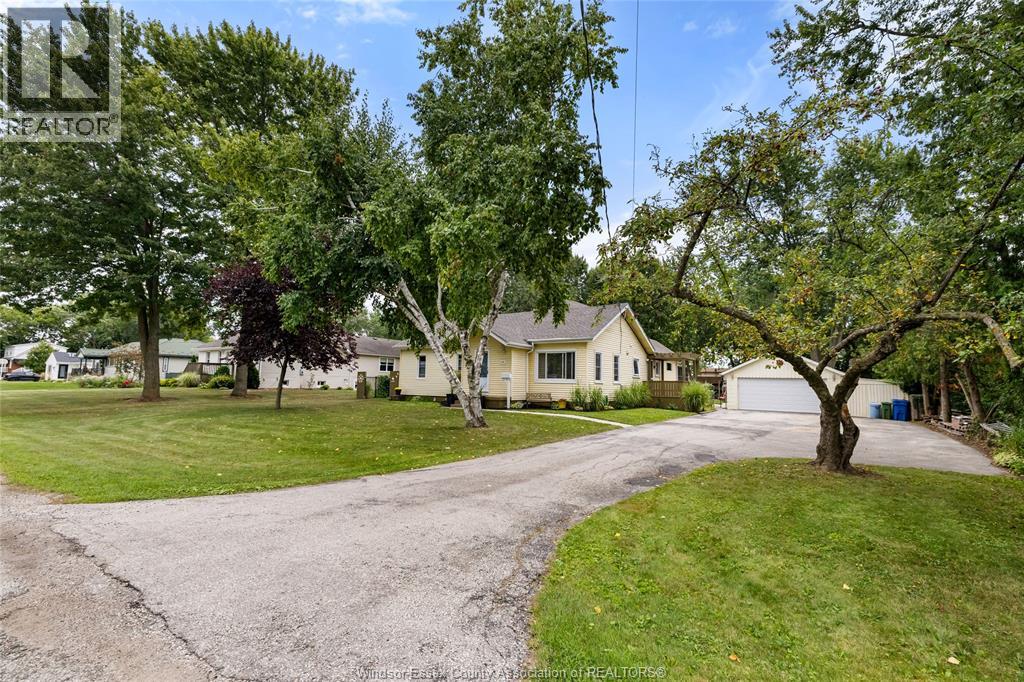 1233 Croydon DRIVE - 2