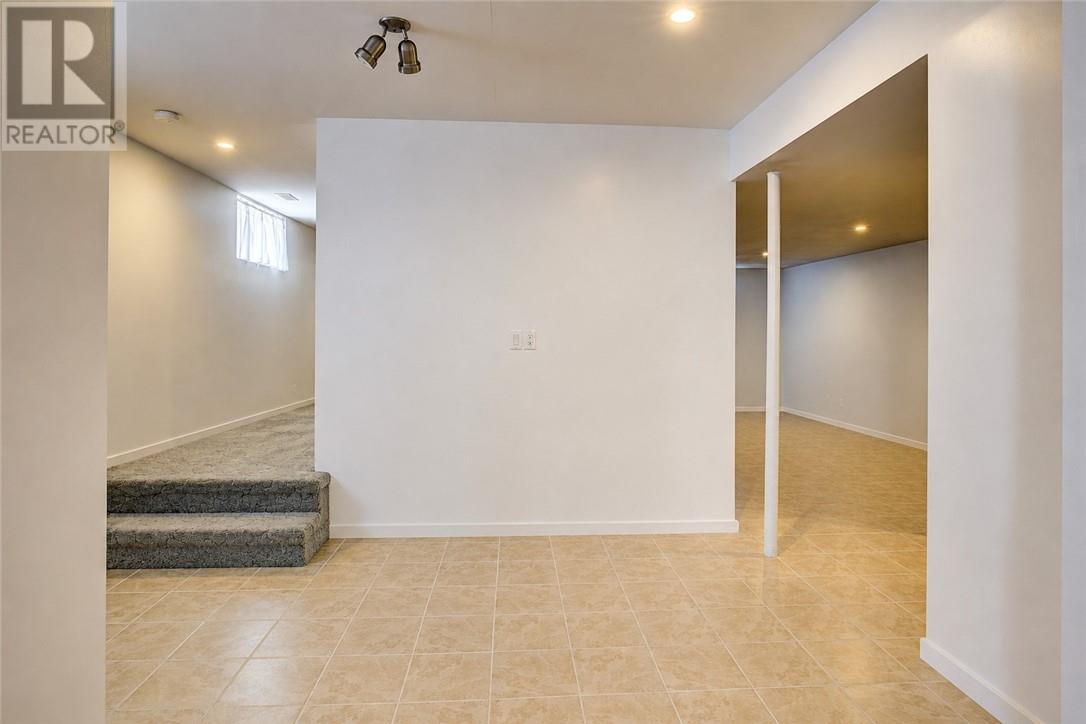 29 Leblanc Street - Image 17