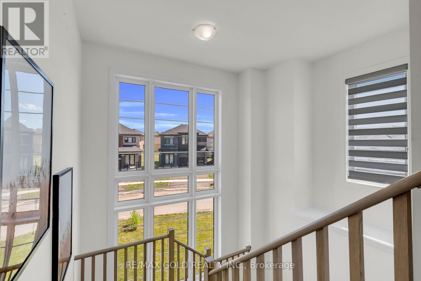 25 HERITAGE WAY - 23