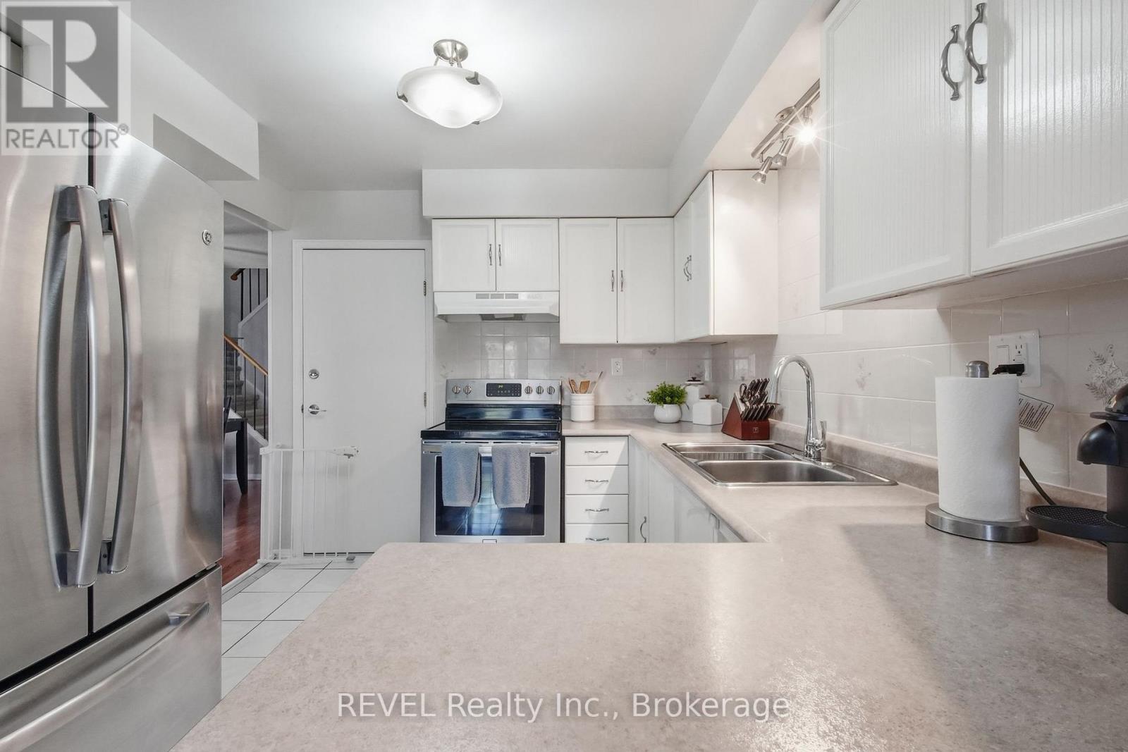 1298 PINEHURST AVENUE - Image 10
