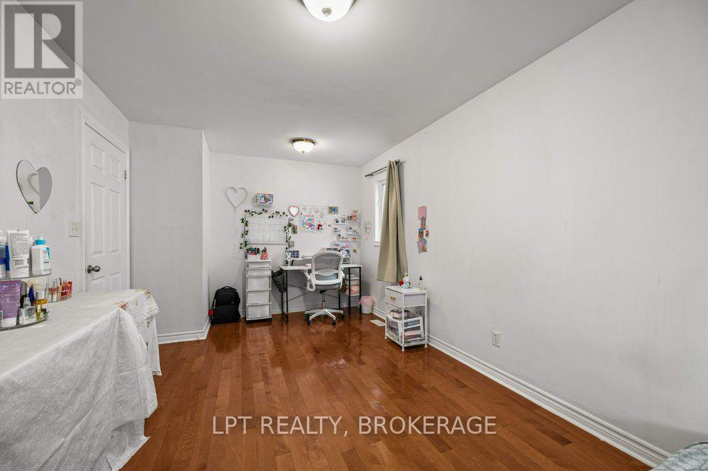 8 WILFRED CRESCENT - Image 11