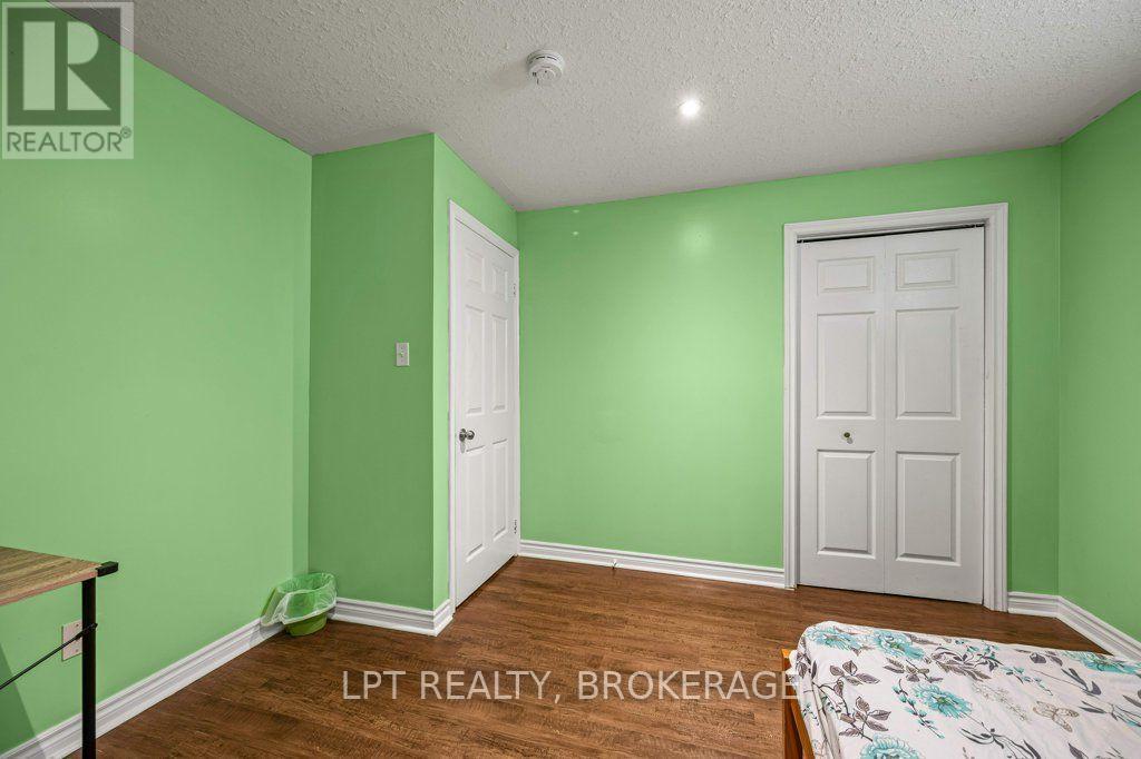 8 WILFRED CRESCENT - Image 23