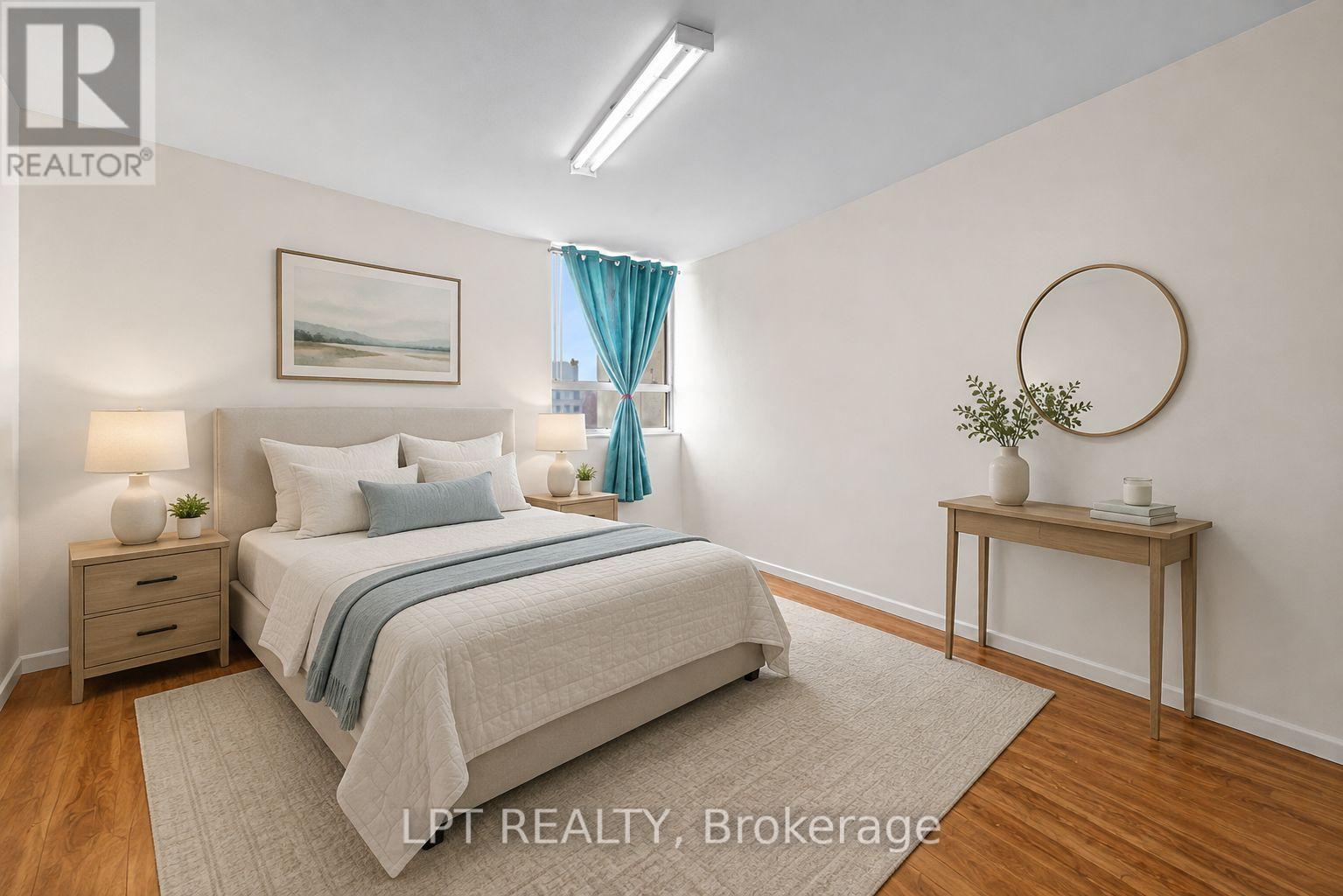 #2811 5 MASSEY SQUARE - 19