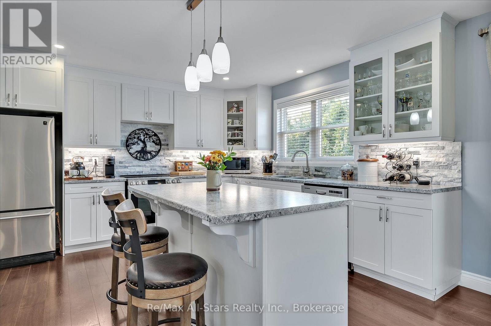 299 BARRY ROAD - Image 10