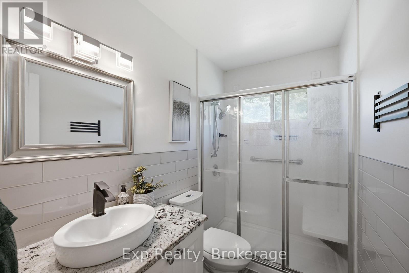 18 RAILWAY STREET - 22
