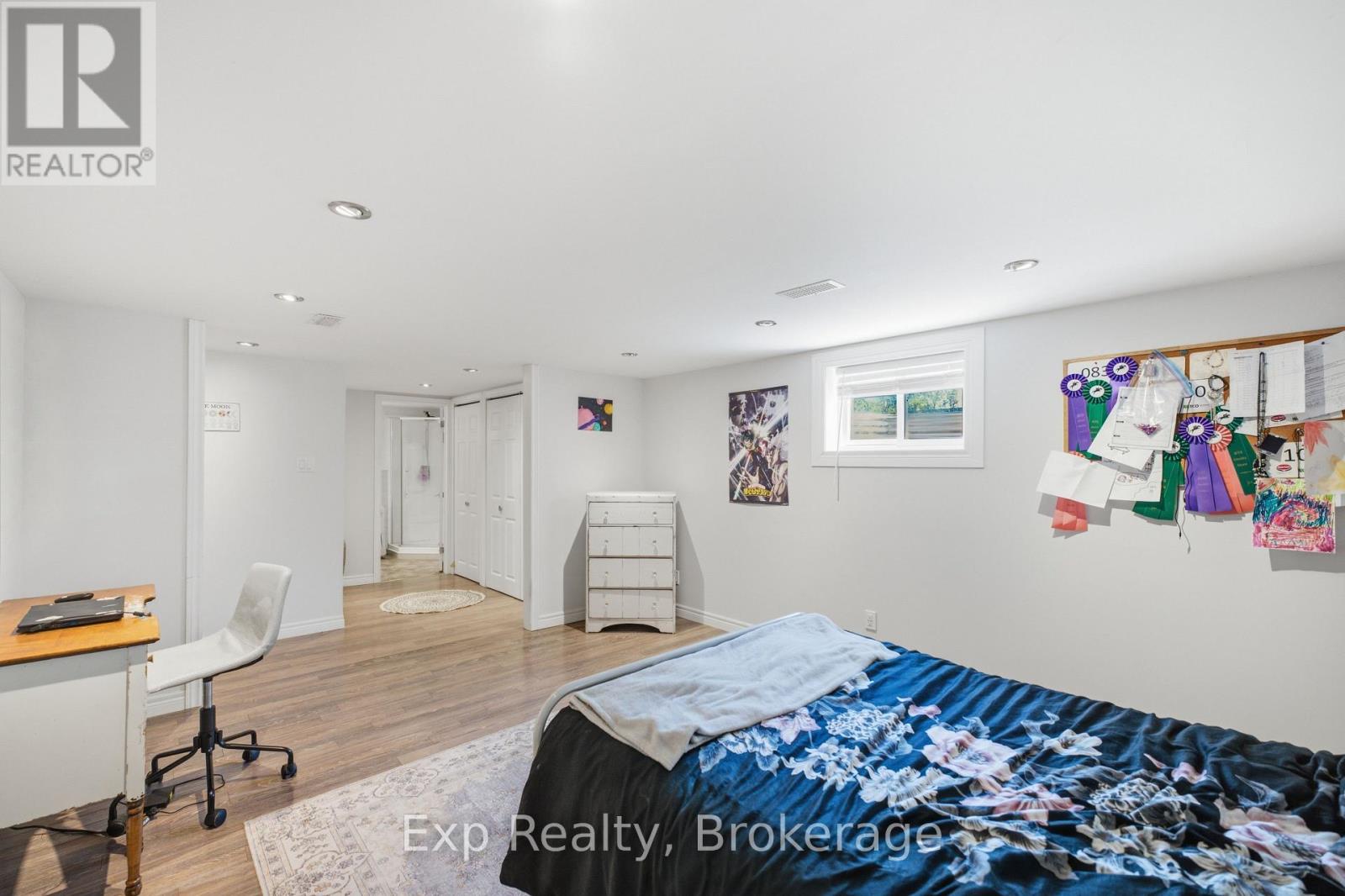 18 RAILWAY STREET - 35