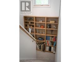 347 Prinyers Cove Crescent, Prince Edward County, ON K0K2T0 Photo 24