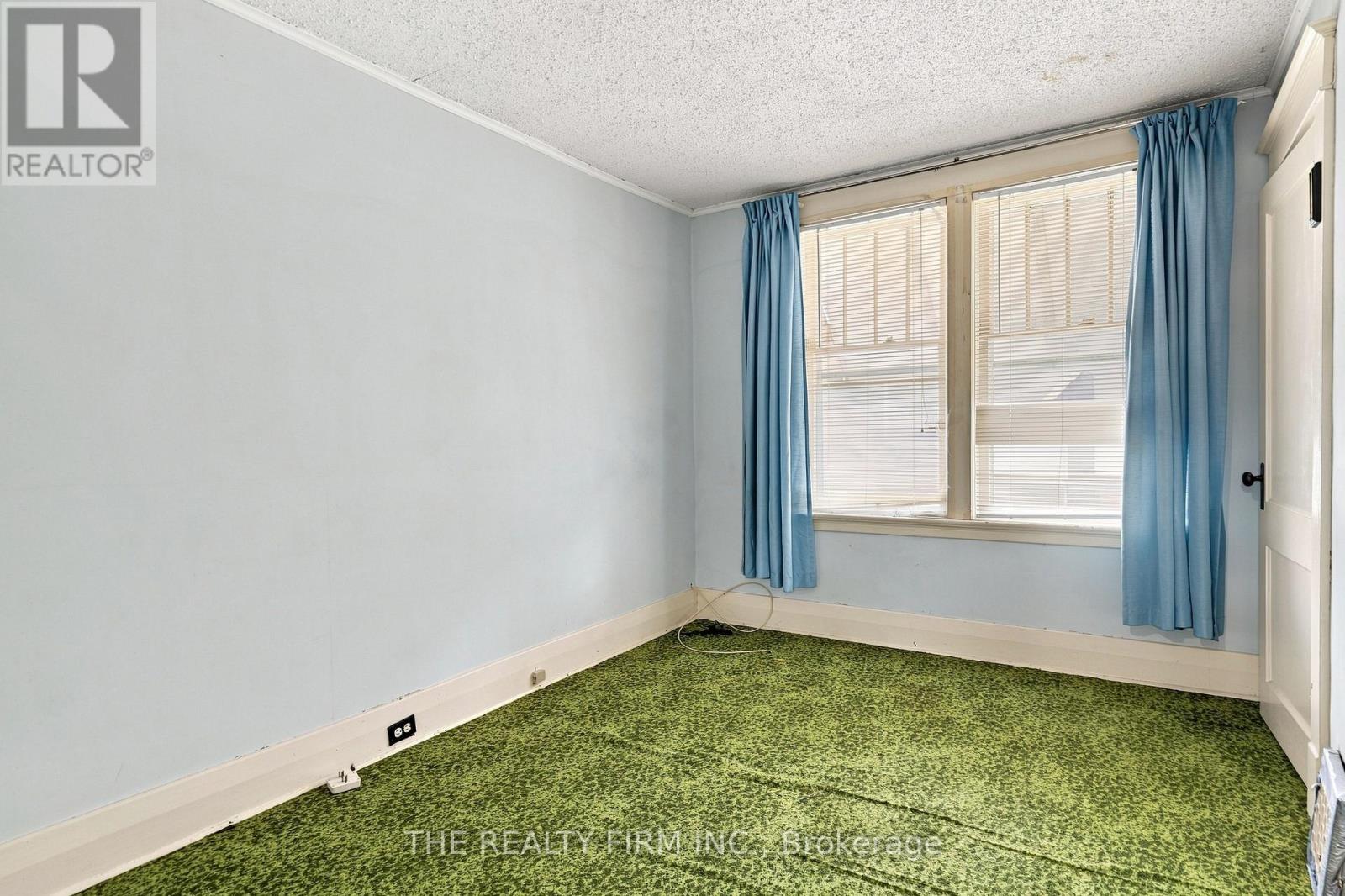 35 WHARNCLIFFE ROAD S - 25