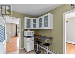 22 Holbrook Avenue thumbnail 4