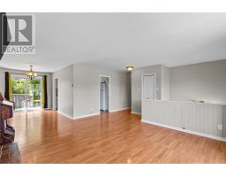 22 Holbrook Avenue thumbnail 8