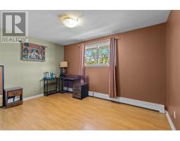 22 Holbrook Avenue thumbnail 9