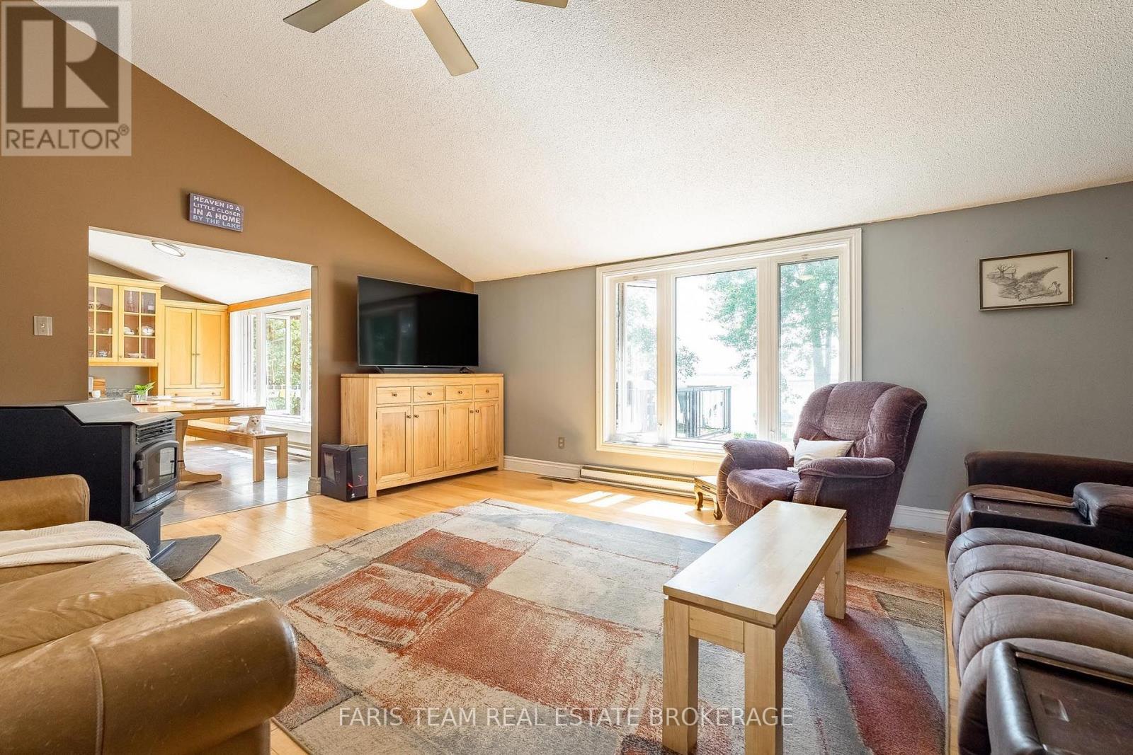 3299 SHOREVIEW DRIVE - 13