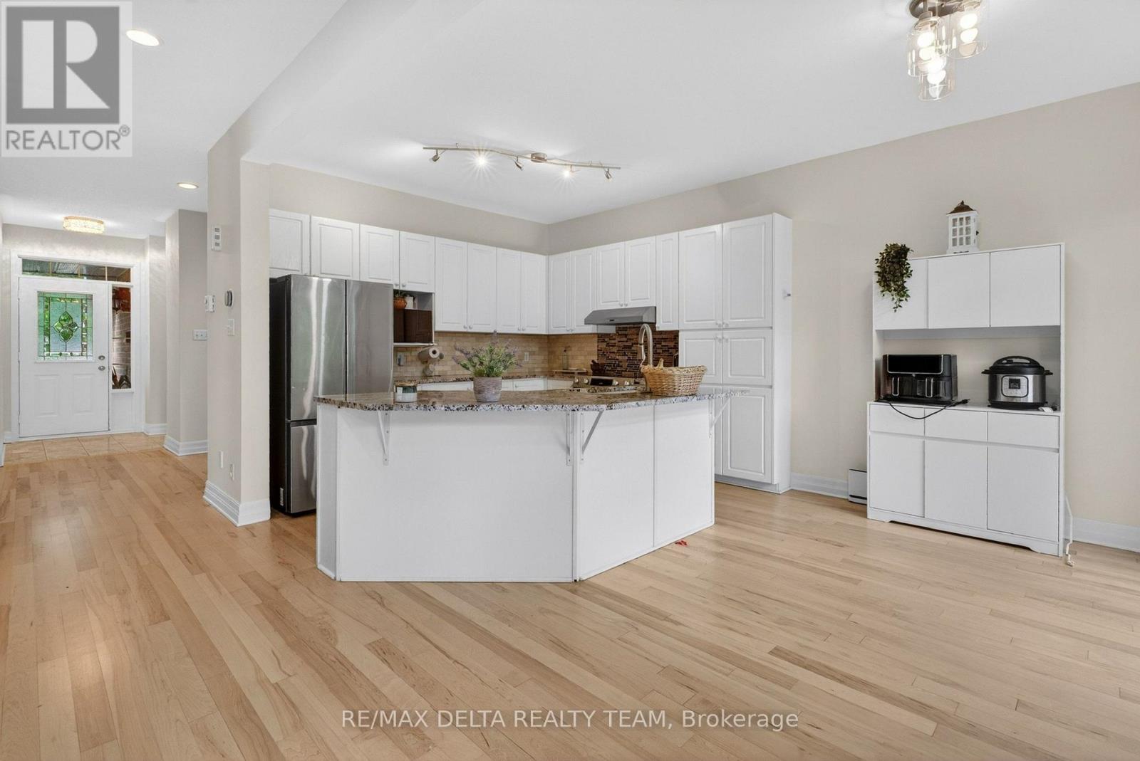 46 BIRCHFIELD AVENUE - Image 22