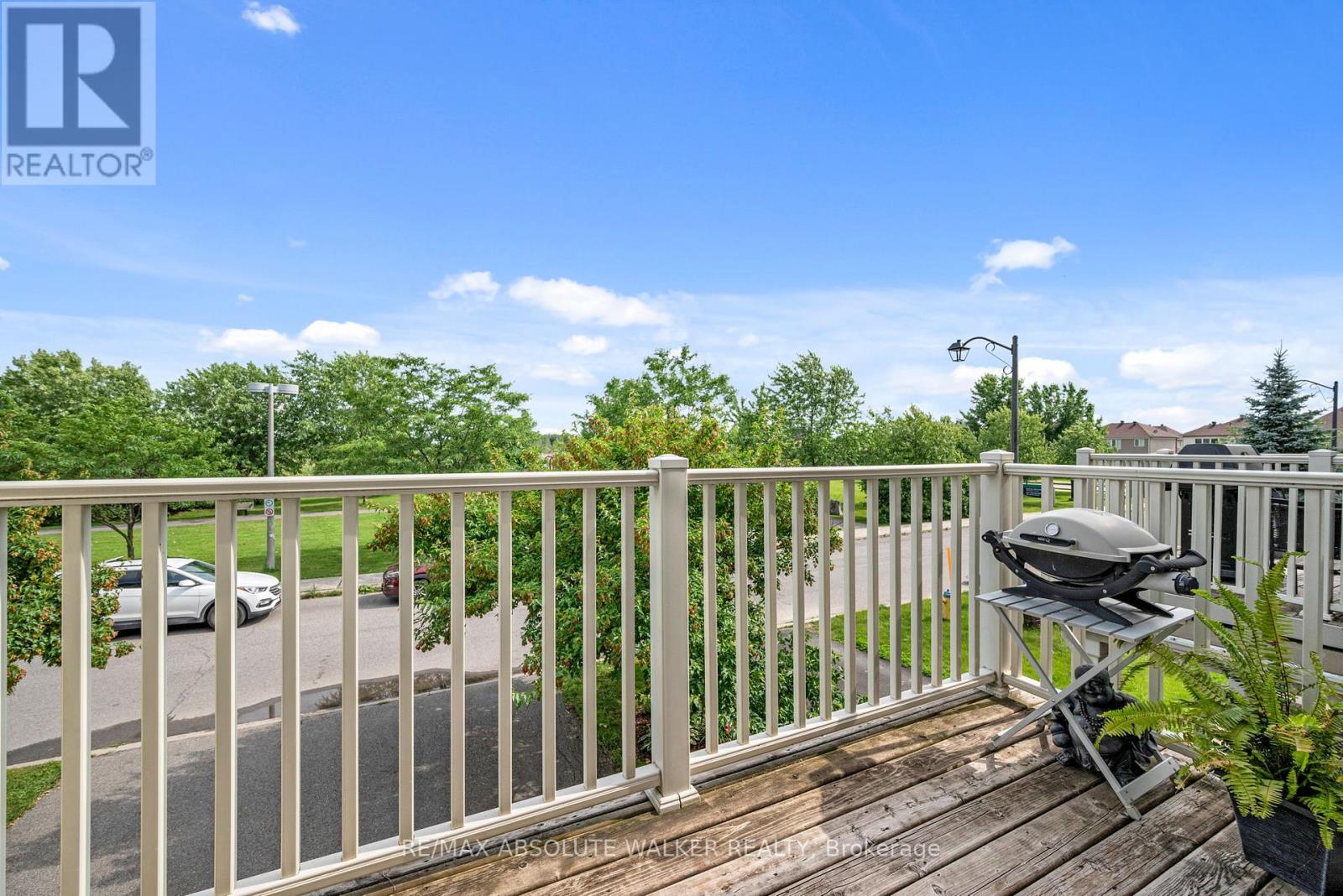 156 SUNSHINE CRESCENT - Image 17