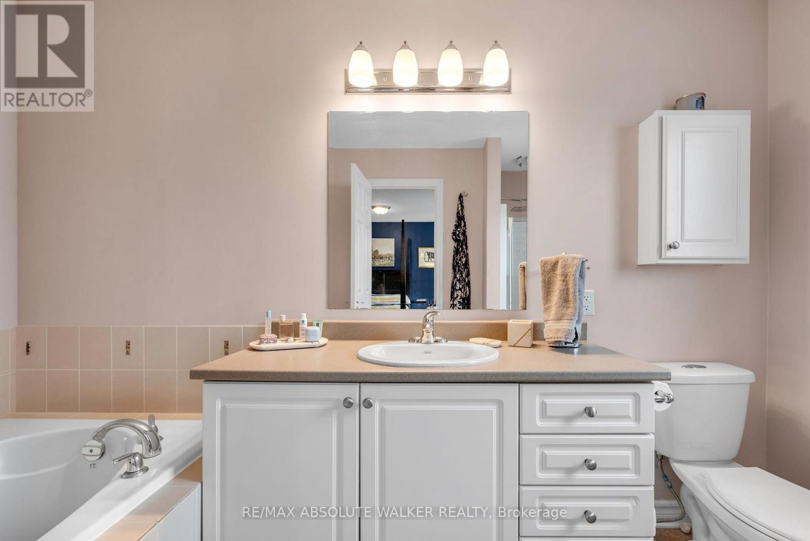 446 GOLDENBROOK WAY - Image 30