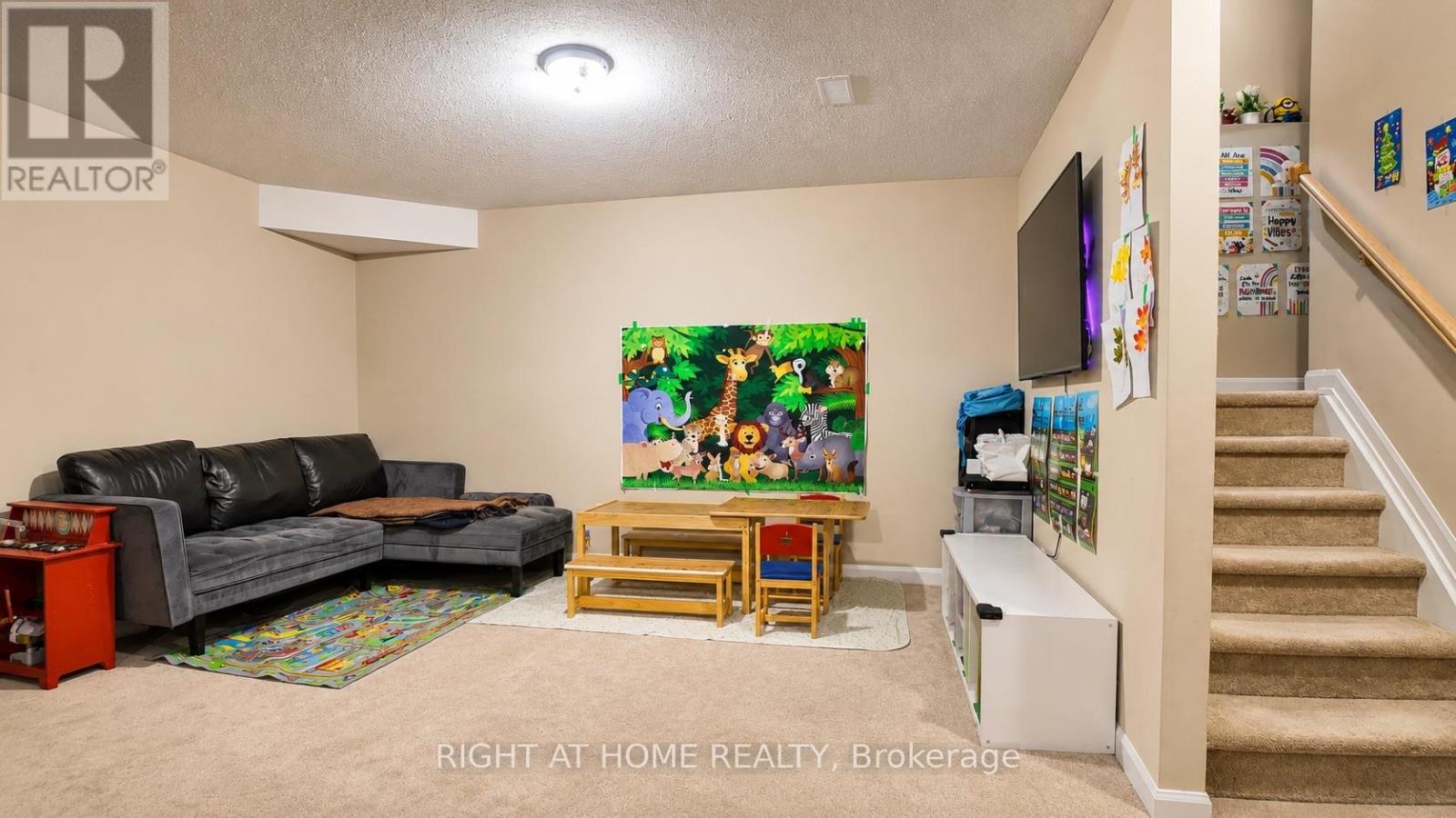 1216 DIAMOND STREET - Image 22