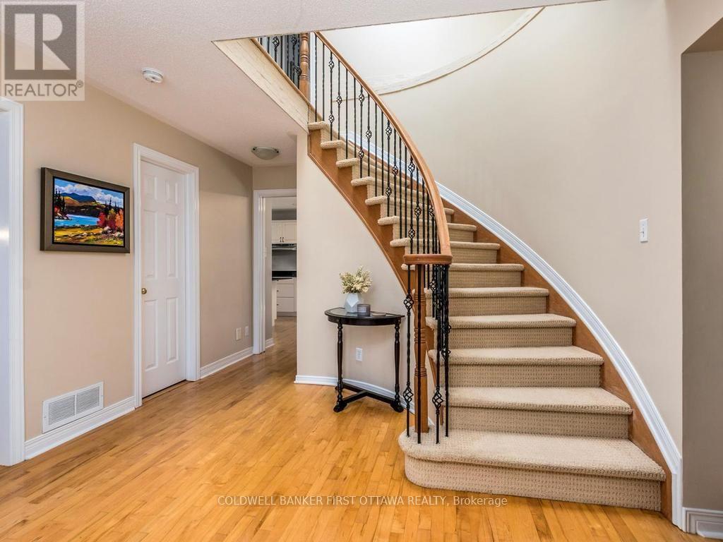 5 HEARN CRESCENT - 21