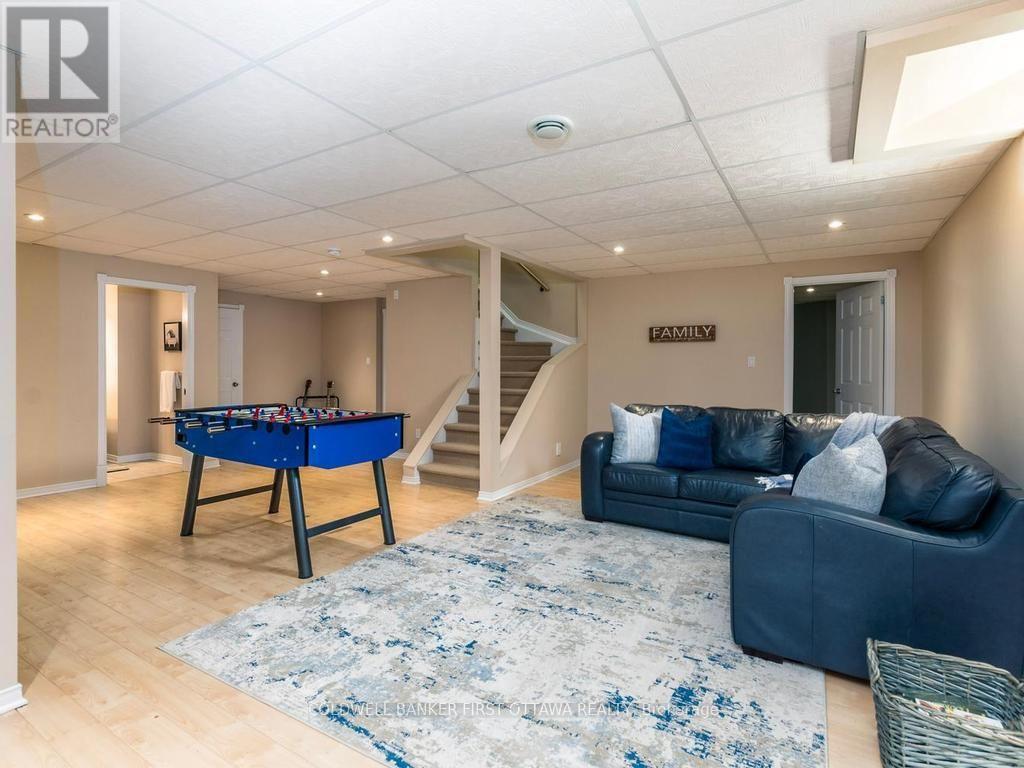 5 HEARN CRESCENT - Image 35