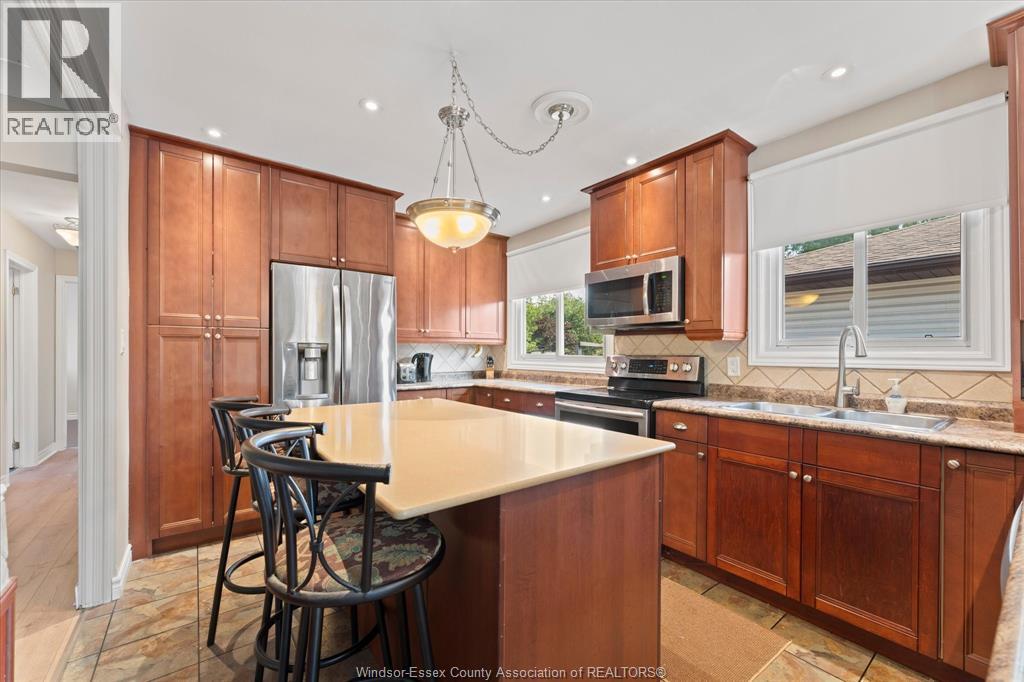 2402 St. Alphonse AVENUE - Image 10