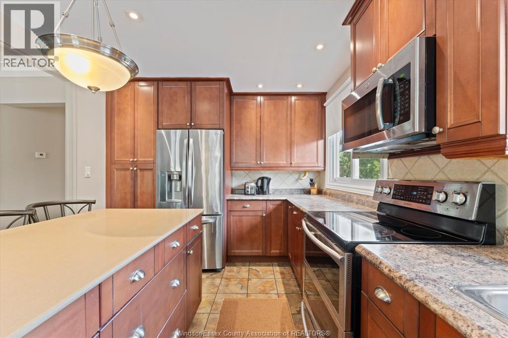 2402 St. Alphonse AVENUE - Image 12