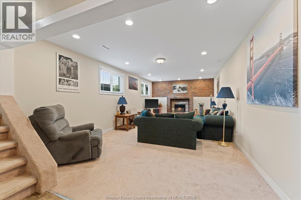 2402 St. Alphonse AVENUE - Image 17