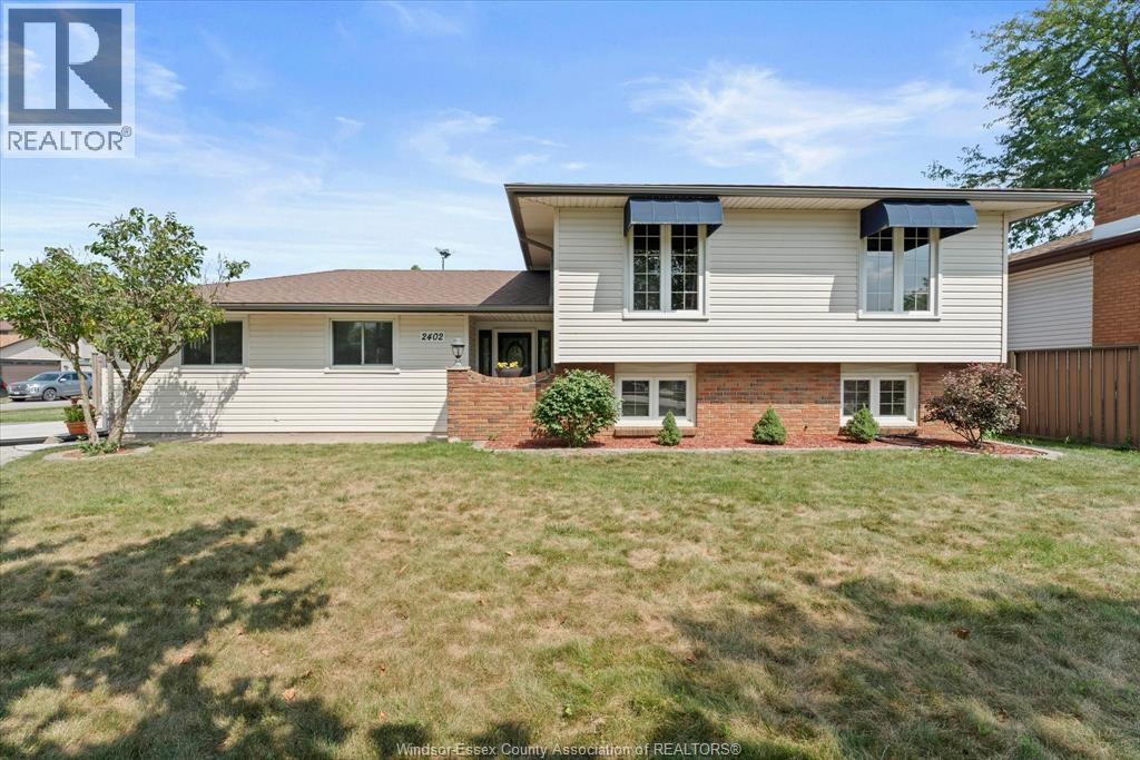 2402 St. Alphonse AVENUE - 2