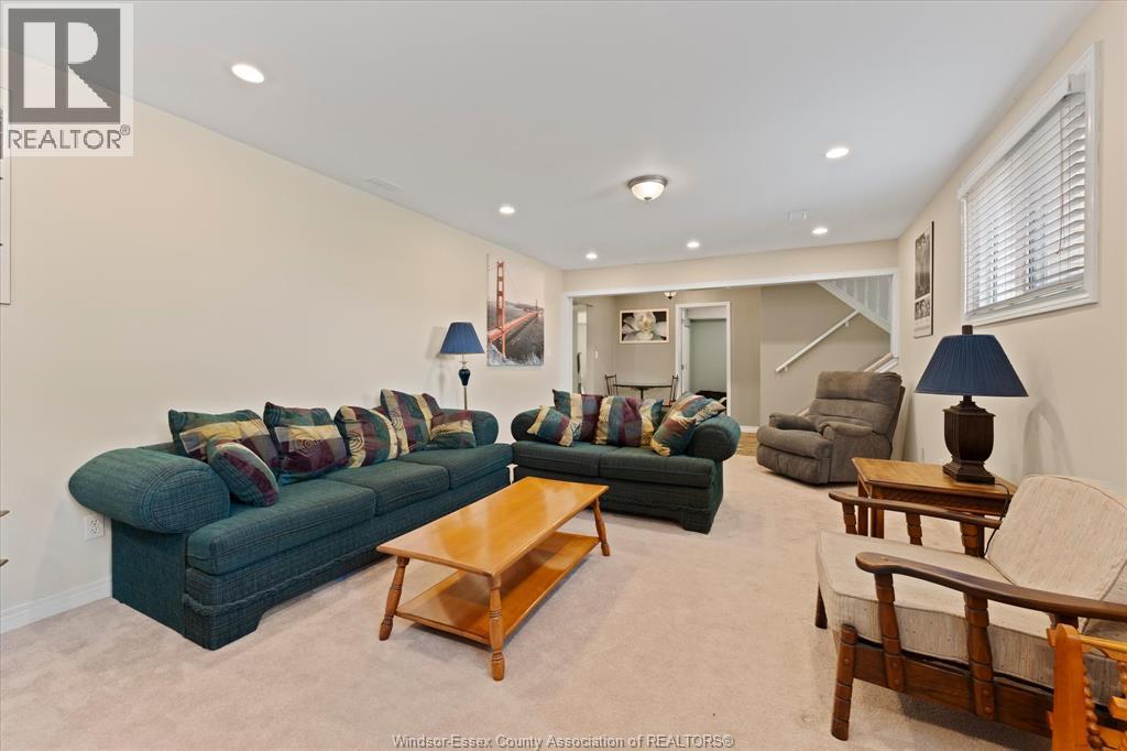 2402 St. Alphonse AVENUE - Image 20