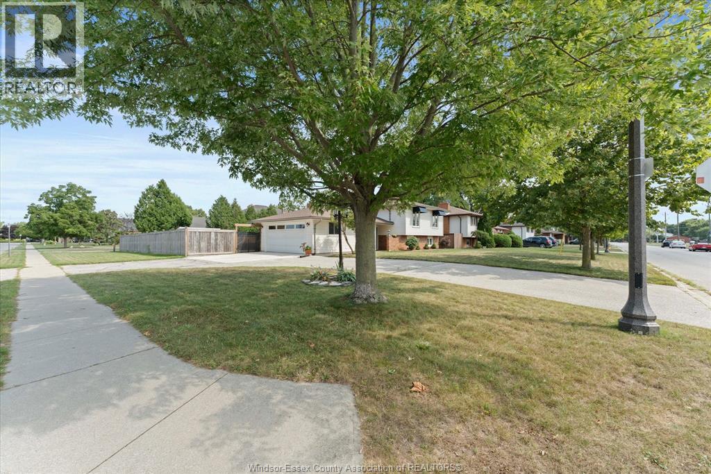 2402 St. Alphonse AVENUE - Image 25