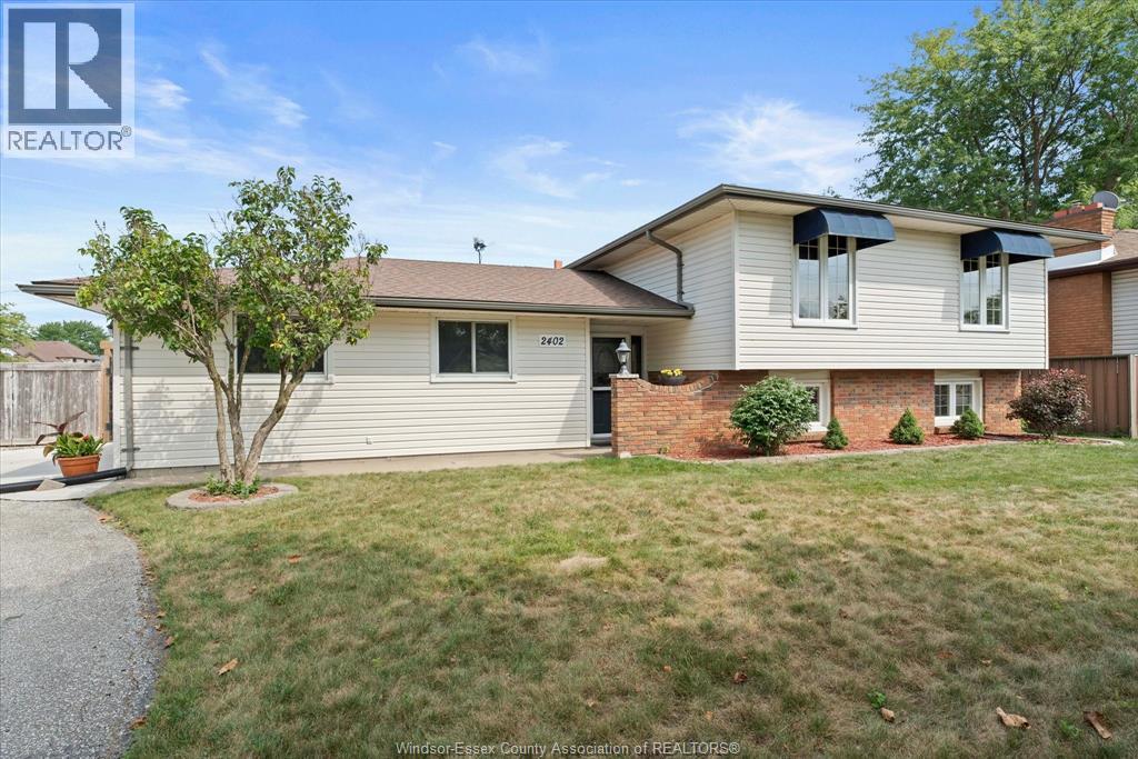 2402 St. Alphonse AVENUE - 27