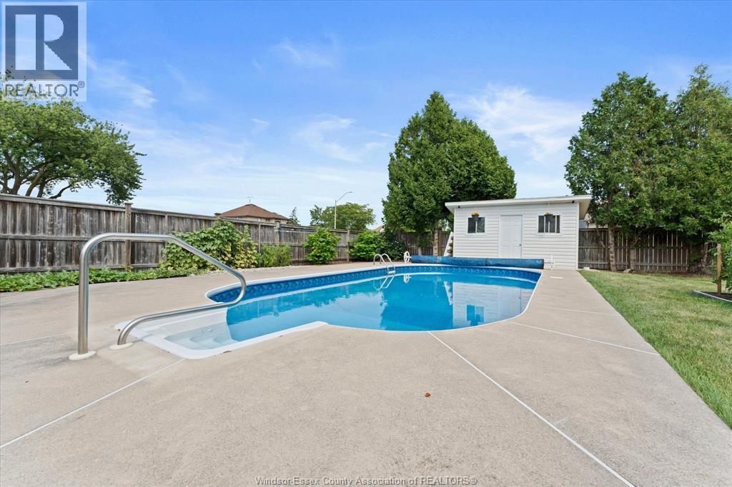 2402 St. Alphonse AVENUE - Image 29
